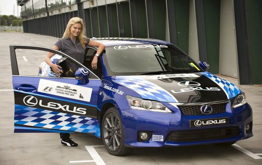  Lexus CT200h Hybrid Racer 2011 года  (фото 2 из 3)